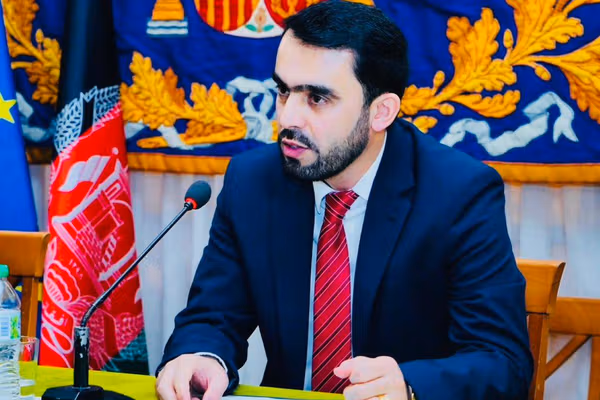 امریکا په هسپانیا کې پخوانی افغان سفیر له طالبانو سره د کار د ادامې په تور توقیف کړی