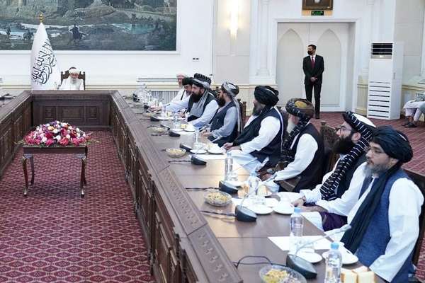طالبانو د ریل پټلۍ د نوې بڼې او کډوالو ته د ځمکو د وېش چټکولو پرېکړه کړې