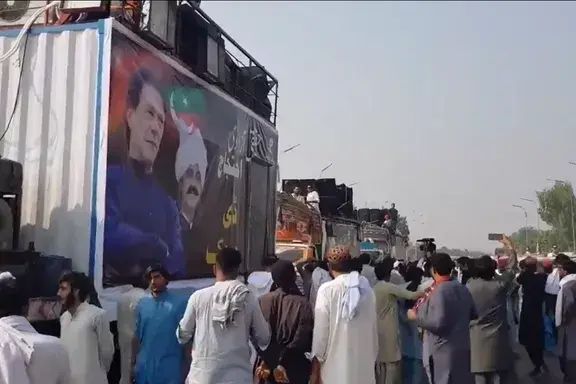 وزیر داخله پاکستان: ۱۲۰ شهروند افغانستان در جریان اعتراضات اسلامآباد بازداشت شدند