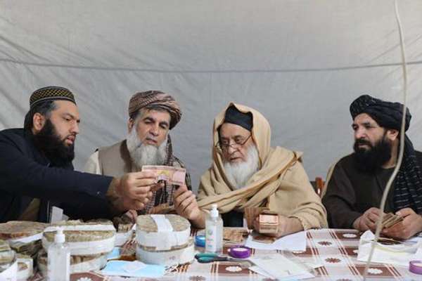 طالبانو په هرات کې د ۵۳۷ میلیونه افغانیو زاړه بانکنوټونه سوځولي