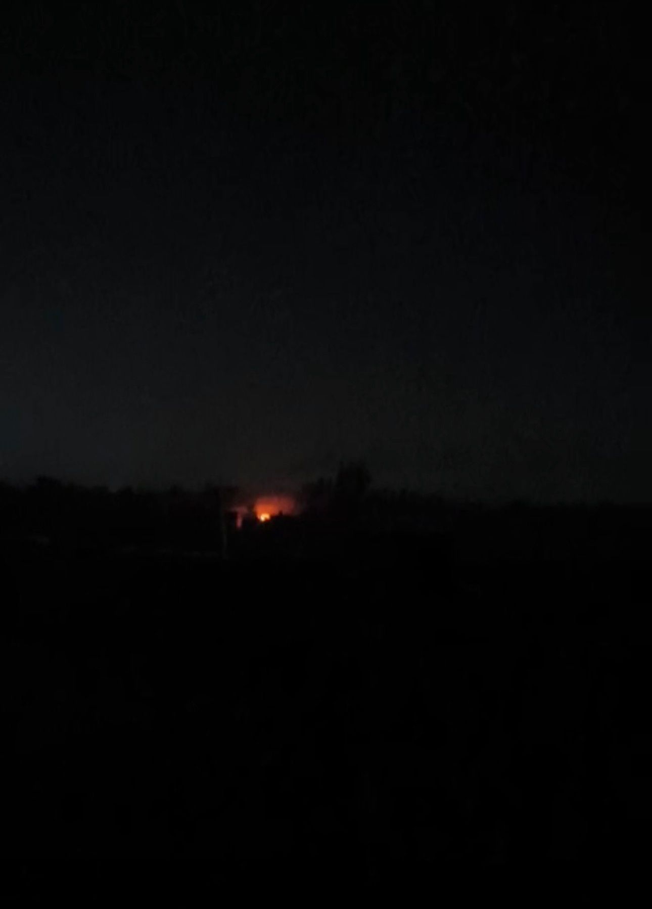 ډېره اسماعیل خان کې د پولیسو او وسله‌والو تر منځ نښته روانه ده