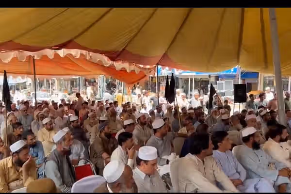 معترضان در خیبرپختونخوا خواستار برکناری وزیر اعلای این ایالت شدند