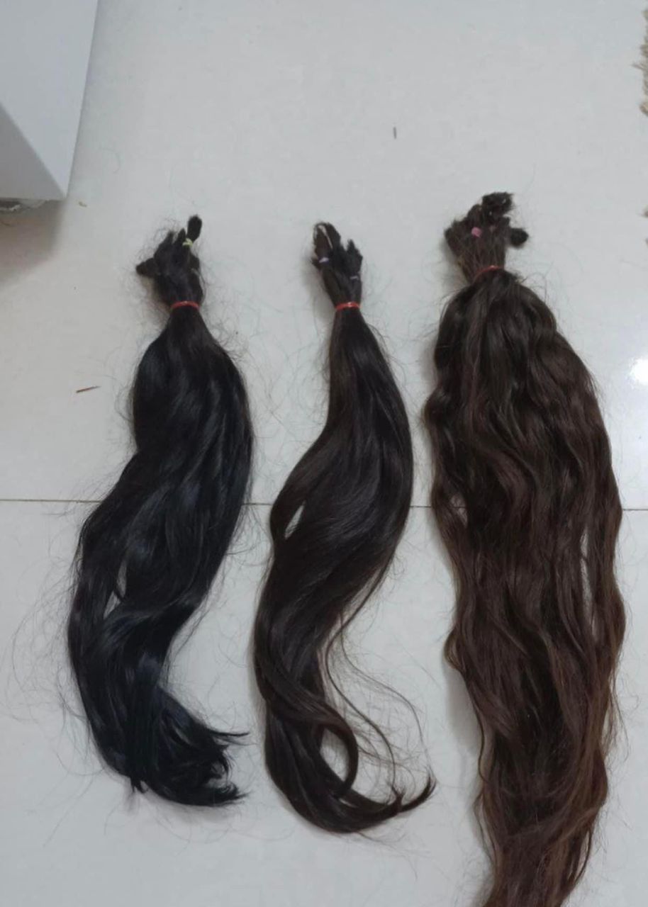 خرید و فروش موی انسان در افغانستان؛ زنان پولدار‌ موی رنگ‌ نشده را خریداری می‌کنند