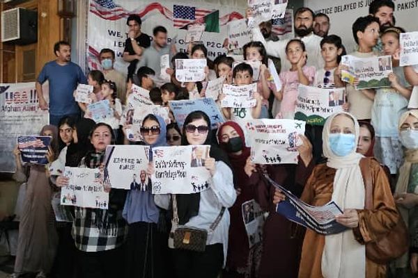 په پاکستان کې د مېشتو افغان کډوالو اعتراض: د P1 او P2 پروګرامونو برخلیک دې روښانه شي