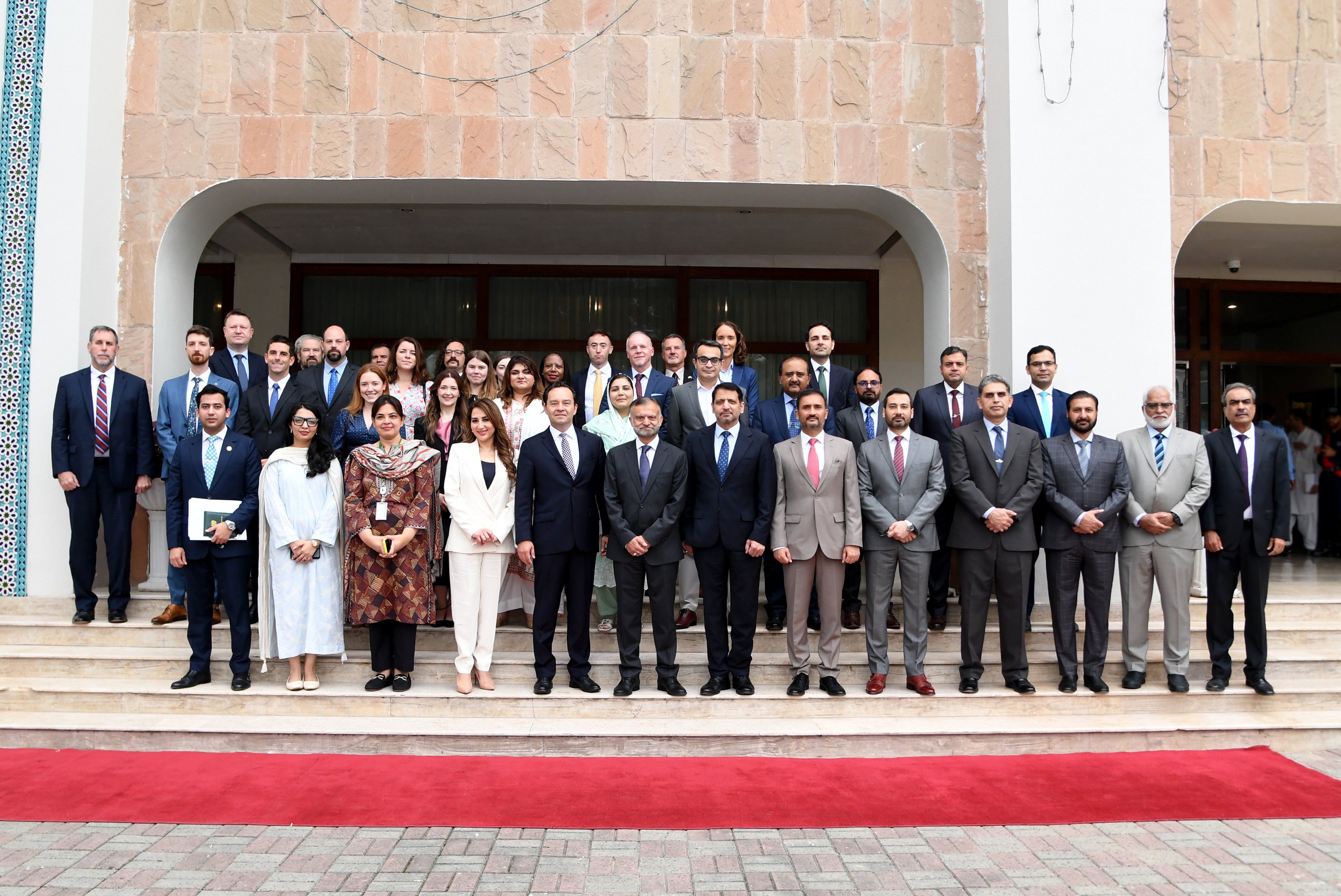 امریکا او پاکستان له ترهګرۍ سره پر ګډې مبارزې ټینګار کړی