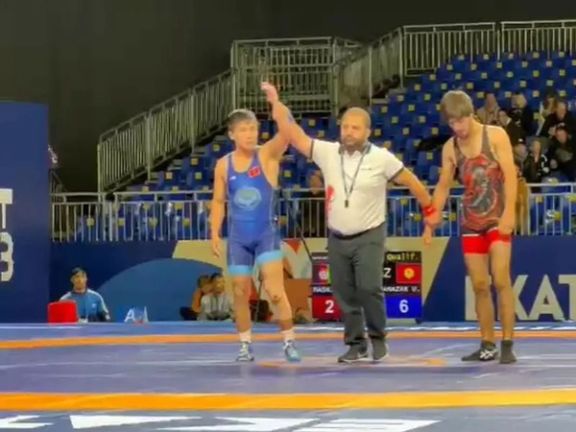 د نړۍ د پوهنتونونو سیالۍ؛ افغان غېږ نیوونکو له روزنکي پرته ډګر ته ودانګل خو مات شول