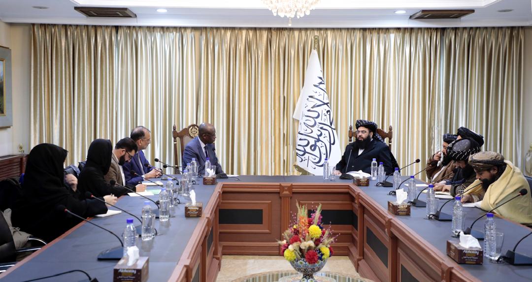 مولوي عبدالکبیر: کډوال باید له نړیوالو اصولو سره سم په خپله خوښه راستانه شي