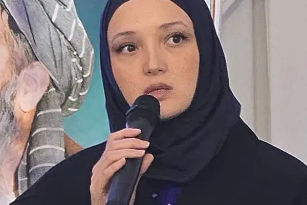 دختر محمد محقق خواستار اقدام عملی کشورهای اسلامی برای نجات زنان افغان شد