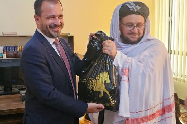 په کابل کې د ترکیې سفیر د طالبانو د ازموینو ملي ادارې له مشر سره لیدلي دي