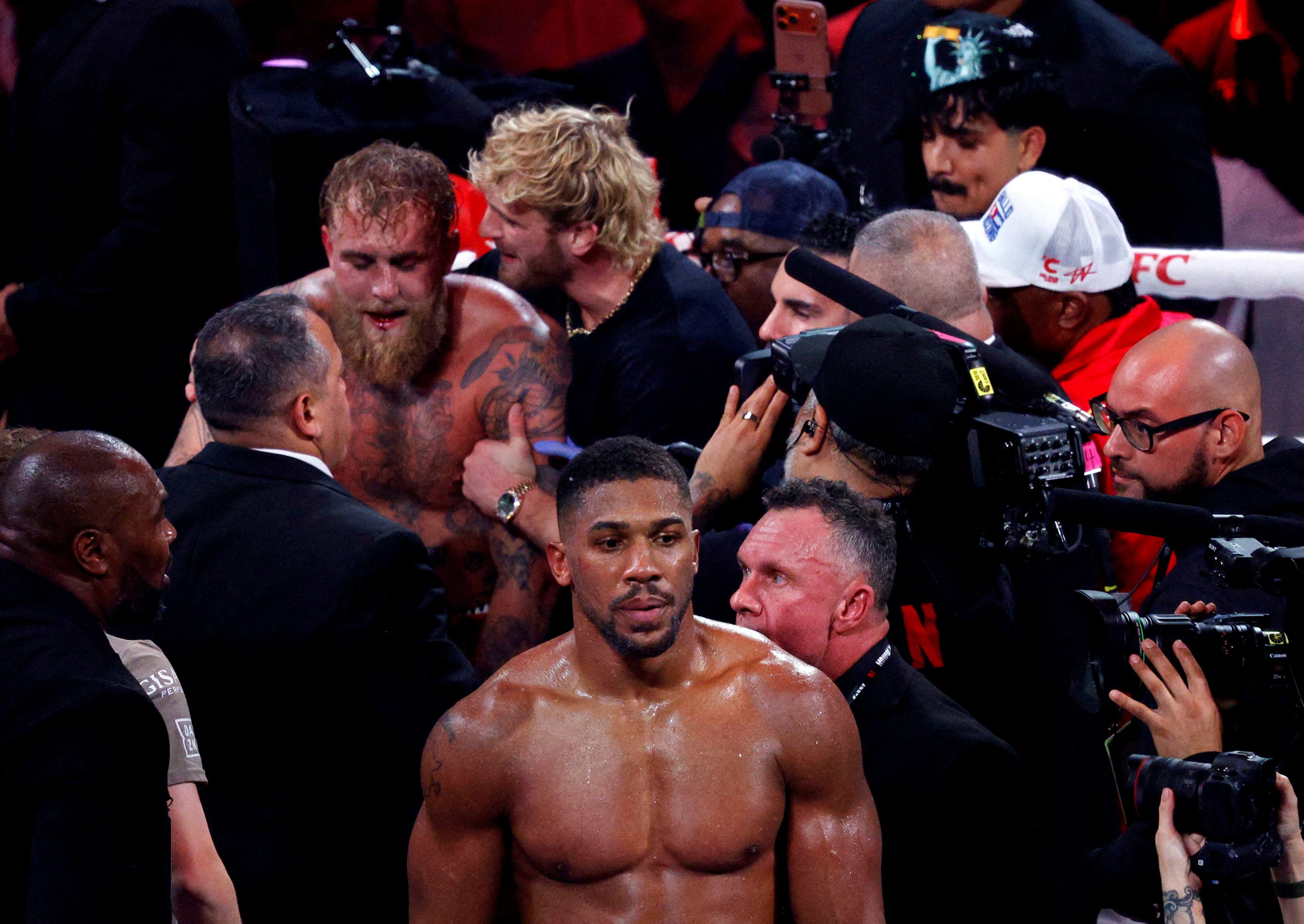 بازگشت جوشوا به رینگ بوکس در ریاض، مبارزه بزرگ با فیوری در راه است