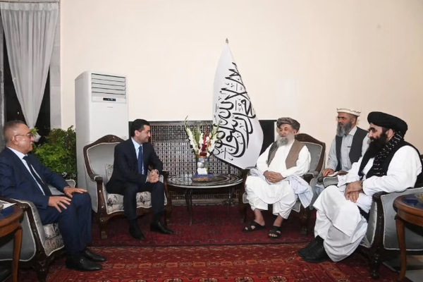 أوزبكستان تدرس إقامة تعاون عسكري–فني مع طالبان