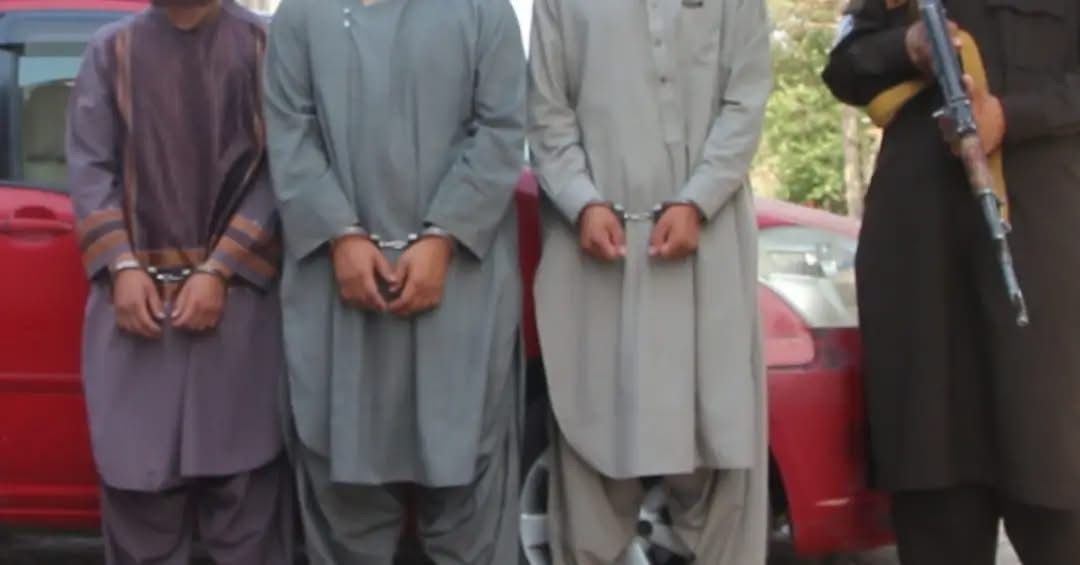 په هرات کې د قتل د یوې قضیې په تړاو درې کسان نیول شوي