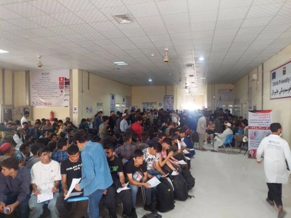 د طالبانو د کډوالو وزارت: له ایران او پاکستانه تر ۷۰۰۰ ډېر افغان کډوال هېواد ته ستانه شوي