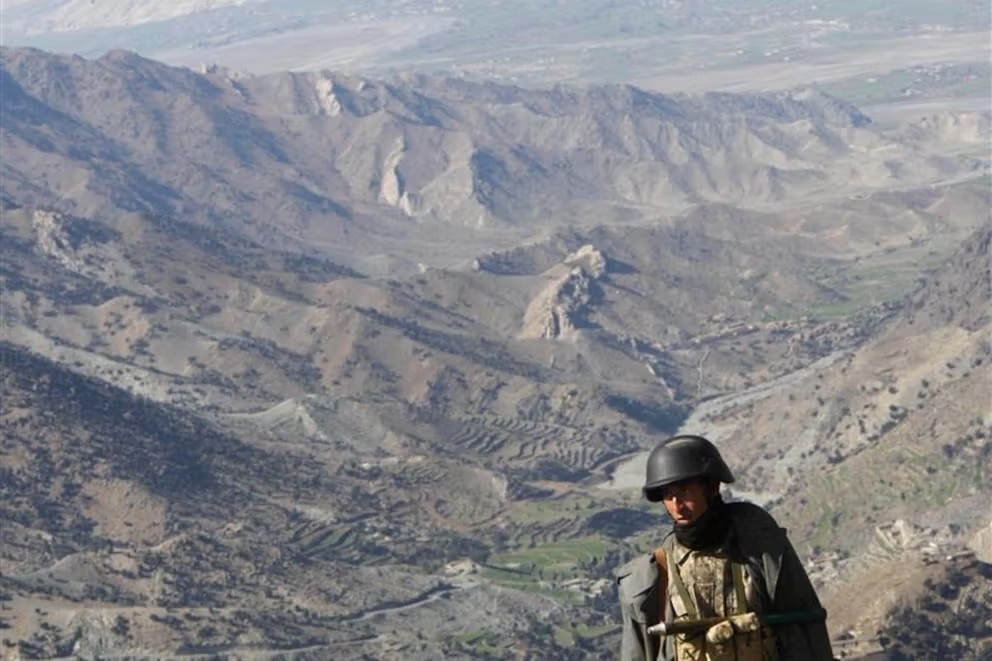 المتحدث باسم طالبان: باكستان تمهّد الطريق لعودة القوات الأميركية إلى باغرام