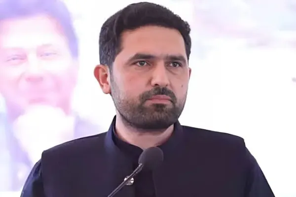 د خېبرپښتونخوا اعلی وزیر: اساسي قانون موږ ته د سولهییز لاریون حق راکوي، حتما به یې کاروو