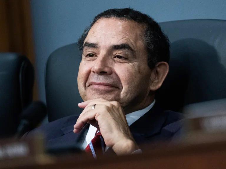 ټرمپ د ډېموکراټ ګوند د استازي په توګه د هینري کویلر  پر بیا نوماندۍ نیوکه وکړه