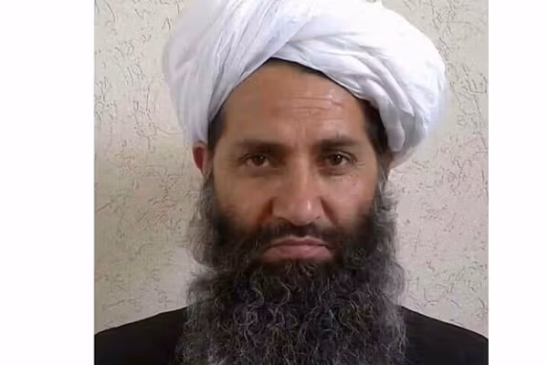 ملاهبت الله: په ګمرکونو کې د خلکو شتمني باید د شخصي ګټو پرځای د خلکو په ګډو ګټو ولګول شي