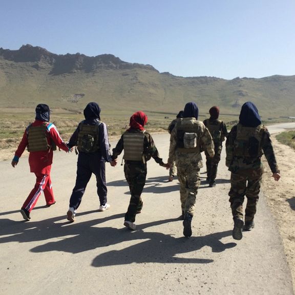 د امریکایۍ سرتېرې اندېښنه: د افغان متحدینو شړل هغوی د مرګ له ګواښ سره مخ کوي