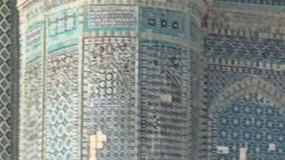 د مزارشریف د روضې اندېښمنوونکی وضعیت؛ ولس وايي د نړېدو له ګواښ سره مخامخ ده