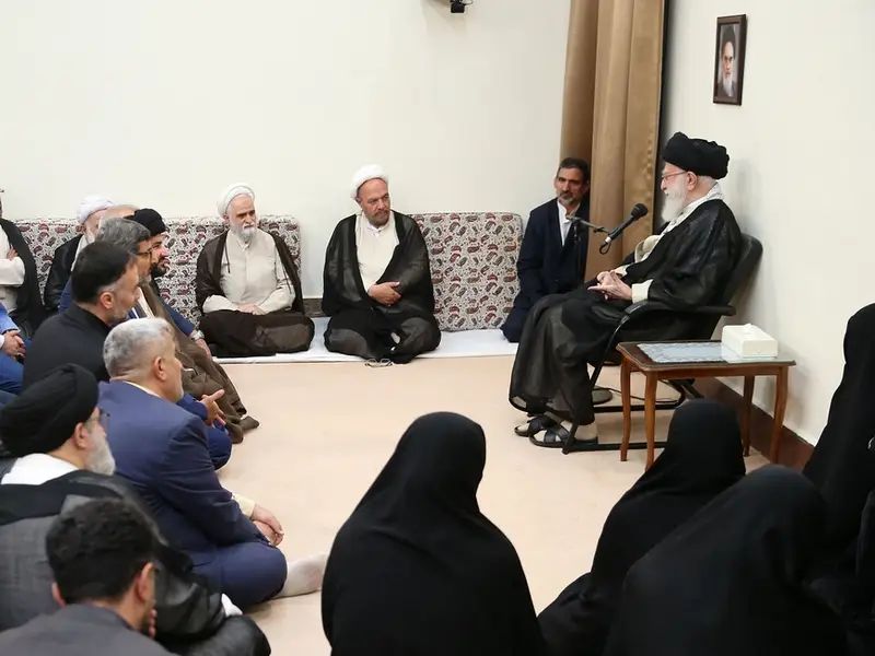 خامنه‌ای به عدم شرکت گسترده مردم در انتخابات ایران اعتراف کرد