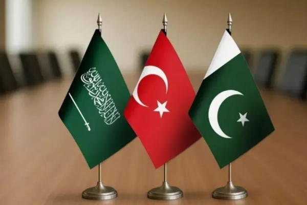 د حوثیانو د بریدونو له زیاتېدو سره د مکې دفاعي تړون له ازموینې سره مخ شوی