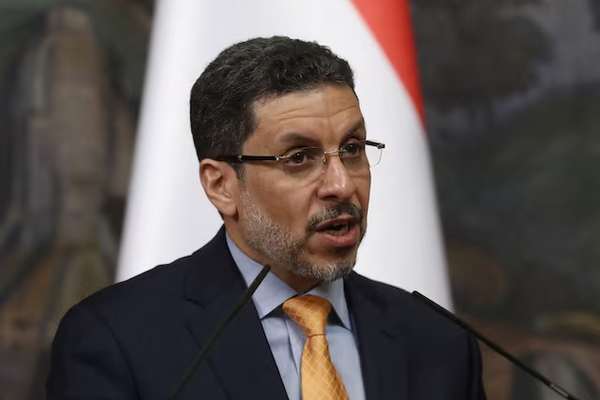 نخستوزیر یمن از سمت خود کنار رفت