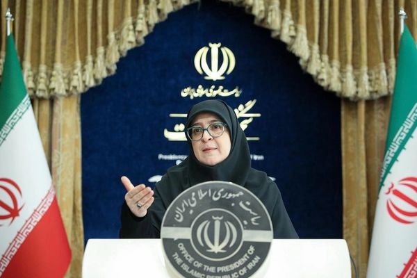 فاطمه مهاجراني: ایران د خبرو اترو لپاره له منځګړو پیغامونه ترلاسه کړي دي