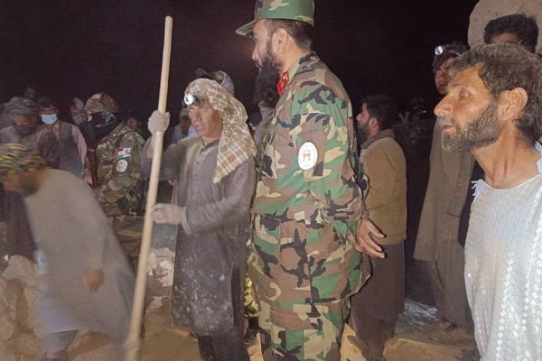 عدد ضحايا الزلزال في شمال أفغانستان يرتفع إلى 27 قتيلاً