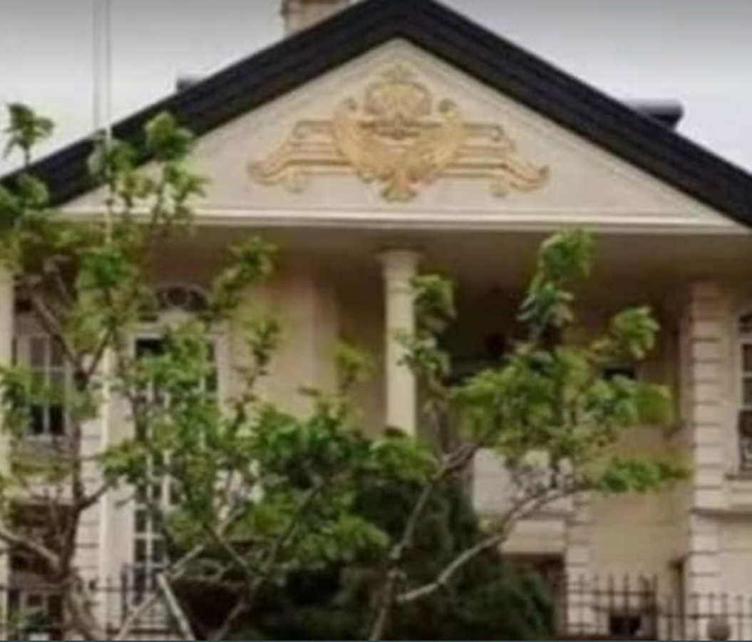 Taliban Sends 7 Members To Tehran As Part of Takeover of Afghan Embassy