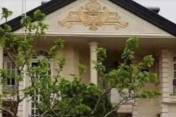 Taliban Sends 7 Members To Tehran As Part of Takeover of Afghan Embassy