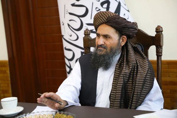 ملا برادر: انطلاق الأعمال التنفيذية لمشروع إنتاج عشرة آلاف ميغاواط من الكهرباء قريباً