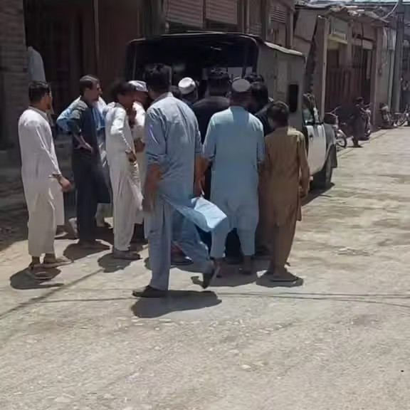 د کډوالو روایت؛ د ښځو او ناروغانو په ګډون زرګونه کډوال لاهم د پاکستان په زندانونو کې دي