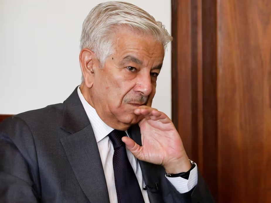 وزير الدفاع الباكستاني يحذف منشوراً هاجم فيه إسرائيل