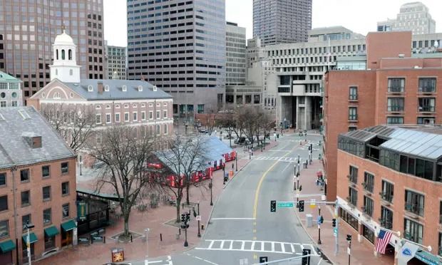 در اثر تیراندازی در یک جشنواره در بوستون امریکا دست‌کم هفت نفر زخمی شدند