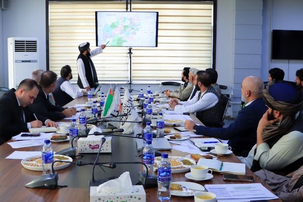 طالبان او ترکمنستان د ۵۰۰ کیلوولټه برېښنا لېږد او ټاپ پروژې په عملي کېدو سلا شوي