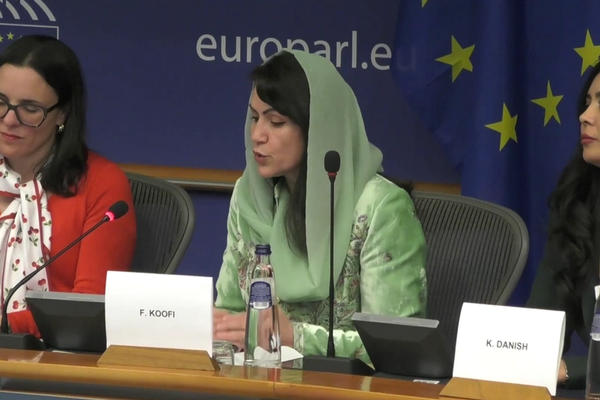 عضو البرلمان الأفغاني السابق تدعو الاتحاد الأوروبي إلى الضغط أكثر على طالبان