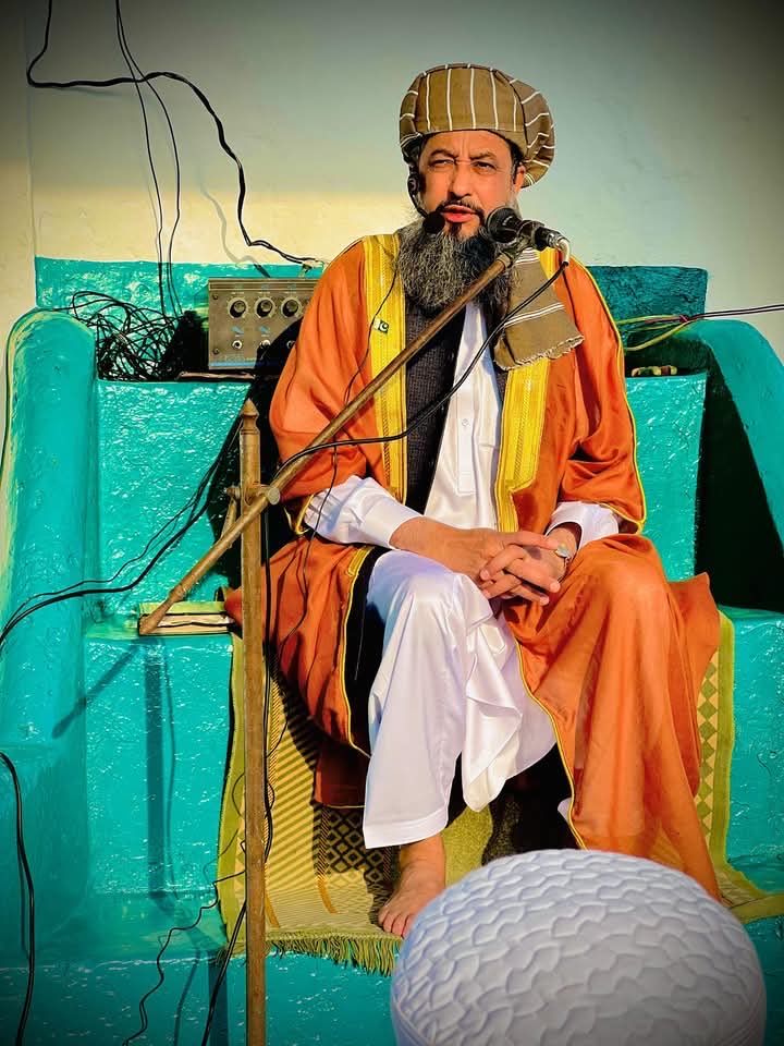 اداره طالبان کشته شدن مسئول مدرسه حقانیه در پاکستان را تسلیت گفت