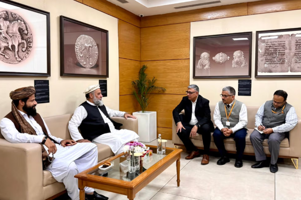 طالبان ترغب باستيراد الأدوية من الهند بدلاً من باكستان