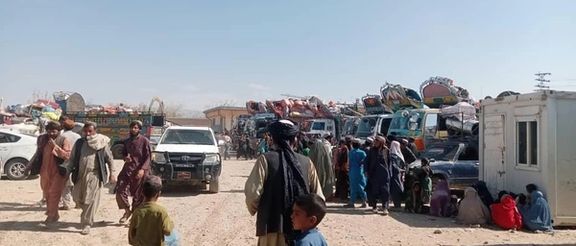 له ګاونډیو هېوادونو د افغان کډوالو د ستنېدو په دوام، له ۷۰۰۰ډېر افغانان هېواد ته ستانه شوي