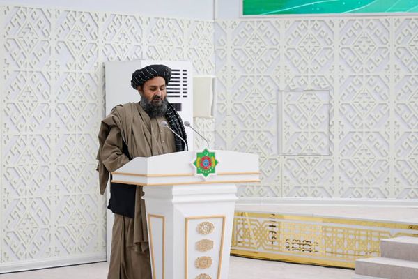 ملا برادر: ګاونډیان دې د نورو ملي حاکمیت او غرور ته په سپکه سترګه نه ګوري