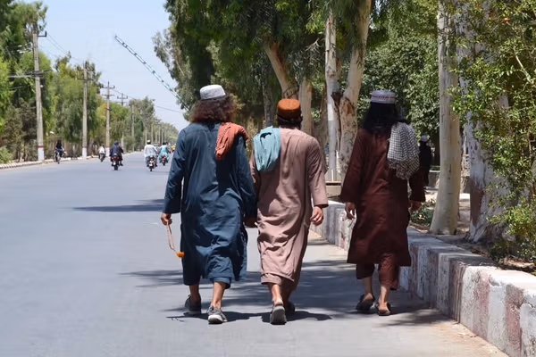 سرچینې: ناپېژاندو وسله والو په کندهار ښار کې د ټي ټي پي یو غړی په ډزو وواژه