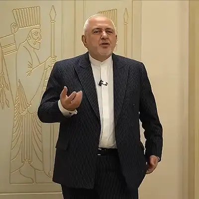 جواد ظریف: ایران نمایندگان سپاه را در افغانستان سفیر تعیین میکند