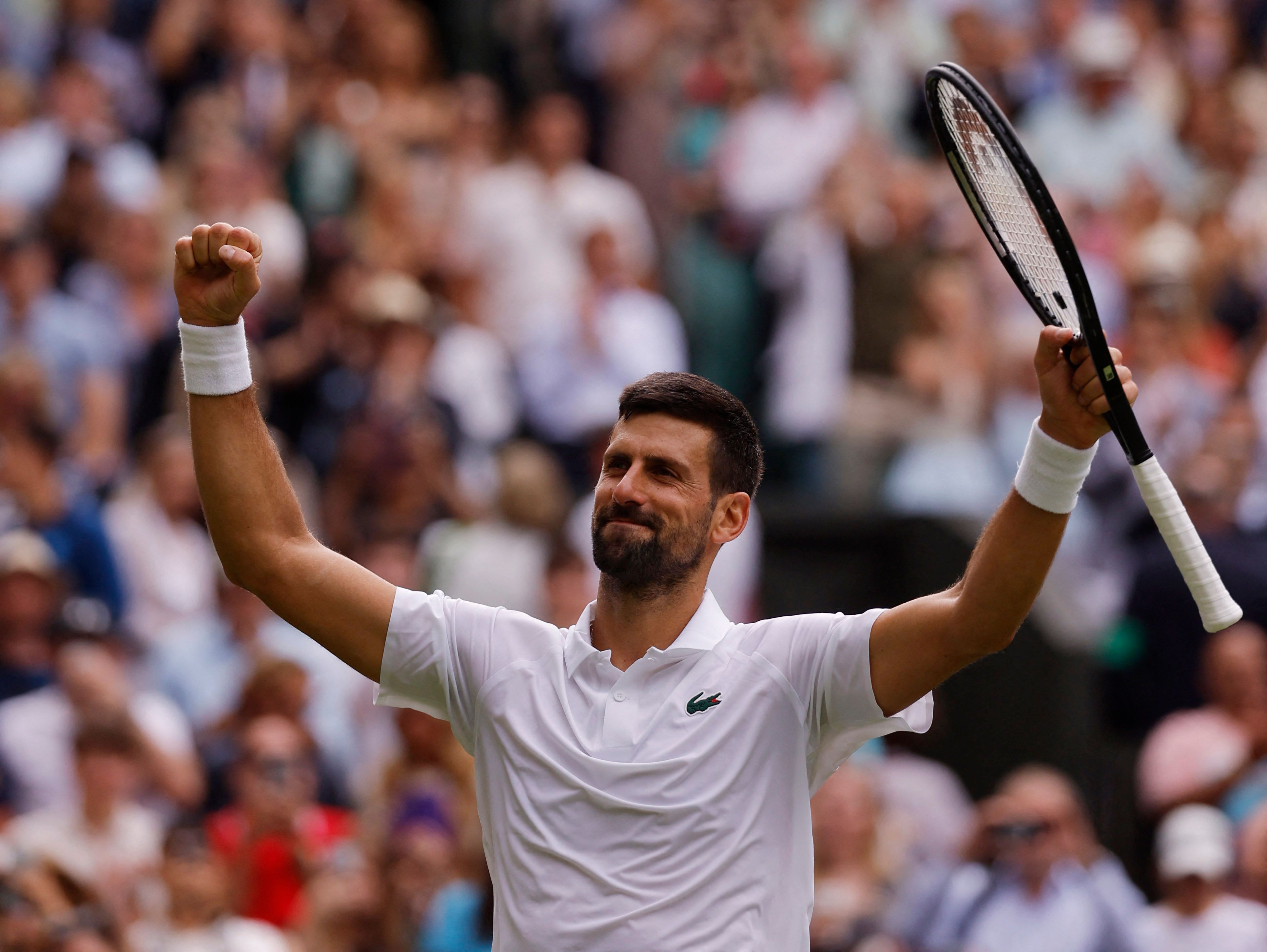 صعود دشوار نواک جوکوویچ به یک‌چهارم نهایی ویمبلدون، پیروزی در یک نبرد طاقت‌فرسا