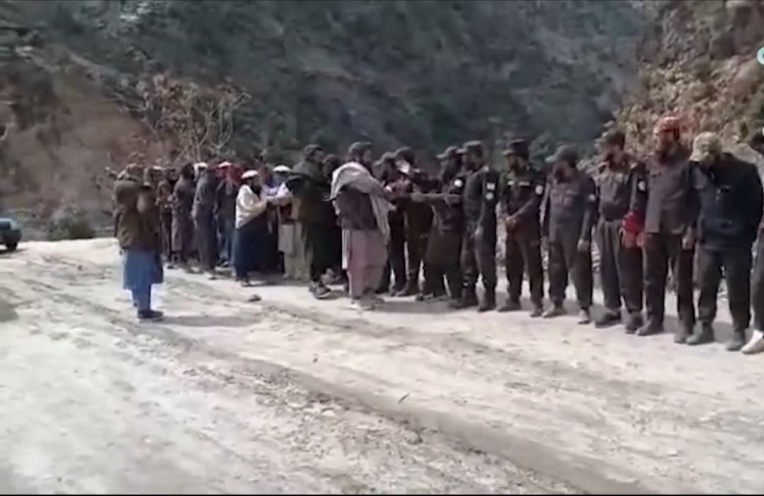 د طالبانو د نورستان امنیه قوماندان وايي په کامدېش او برګمټال کې هیڅ ستونزه نشته