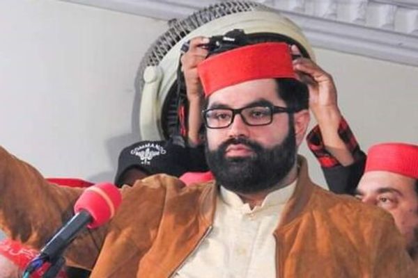 اېمل ولي خان: د ترهګرو بیا مېشتولو مسوولین پاکستاني جنرالان قمر جاوید باجوه او فیض حمید دي