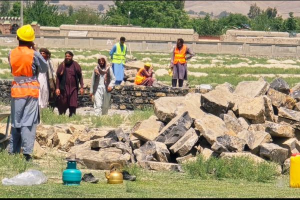 طالبان: په خوست کې د ۷۰ تولیدي فابریکو ودانیزې جارې چټکې شوې دي