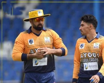 نبي او ګوربز د افغان نجونو پر مخ د طبي مرکزونو تړل غیر عادلانه پرېکړه وبلله