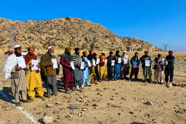 طالبان: لغمان کې تر ۳زره زیاتو کډوالو کورنیو ته استوګنیزې نمرې وېشل شوې