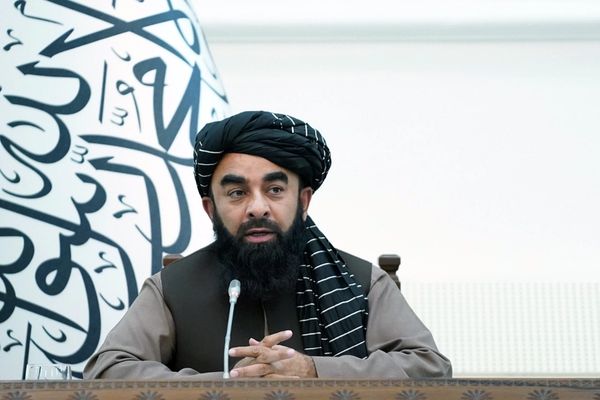 مجاهد: افغانستان له ټولو هېوادونو سره مستقیم دریځ لري او هېڅ فشار ته نه دی تسلیم شوی