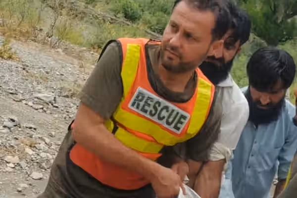 یک زن و دو کودک افغان در سیل پاکستان جان باختند